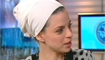 אני מאשים: הדוגמנית והמגישה לשעבר איה קרמרמן, נגד הציבור החילוני