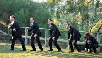לא עוד שקיעה בנווה צדק: 20 תמונות חתונה משעשעות ומקוריות
