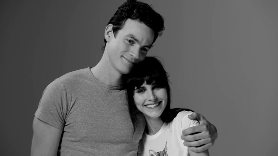 זרים מתנשקים 5