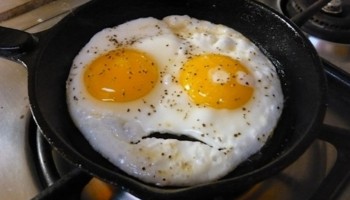 28 מאכלים שמוכנים לעשות הכל רק שלא תאכלו אותם