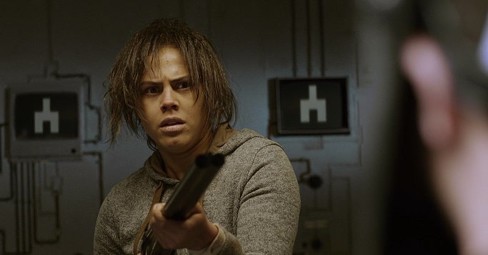 מראה שחורה - דוב לבן