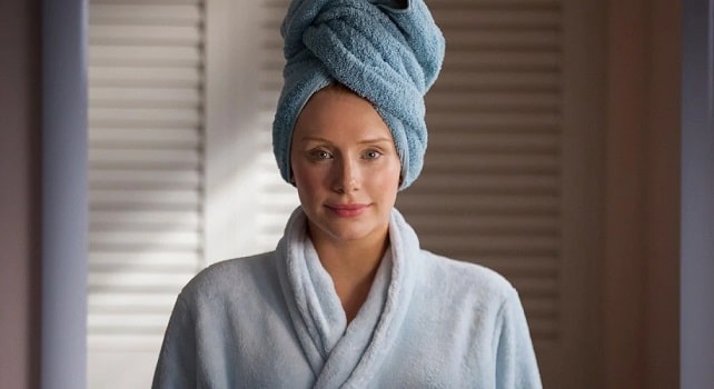 מראה שחורה - תגובת שרשרת