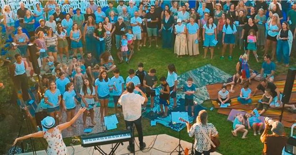 שירו כולם בקיבוץ עמיעד